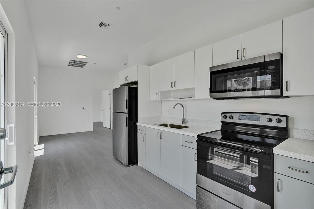 В аренду: $2,295 (1 спален, 1 ванн, 0 Квадратных фут)