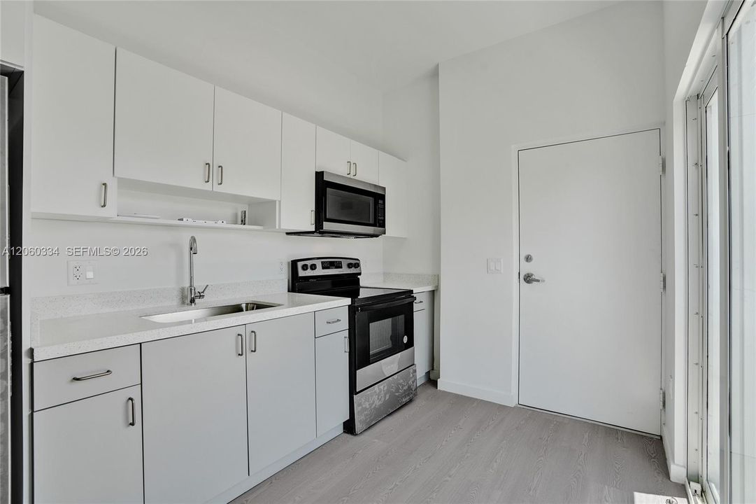 В аренду: $2,295 (1 спален, 1 ванн, 0 Квадратных фут)