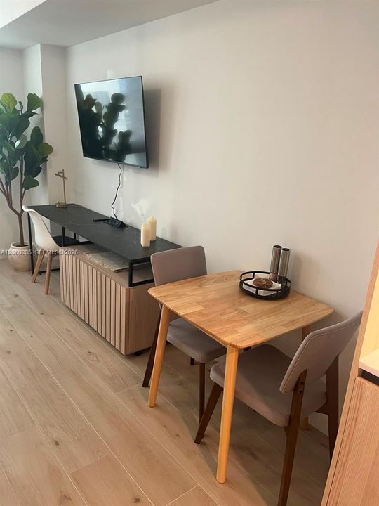 В аренду: $3,200 (1 спален, 1 ванн, 527 Квадратных фут)