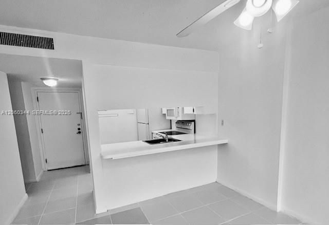 For Sale: $155,000 (1 beds, 1 baths, 658 Square Feet)