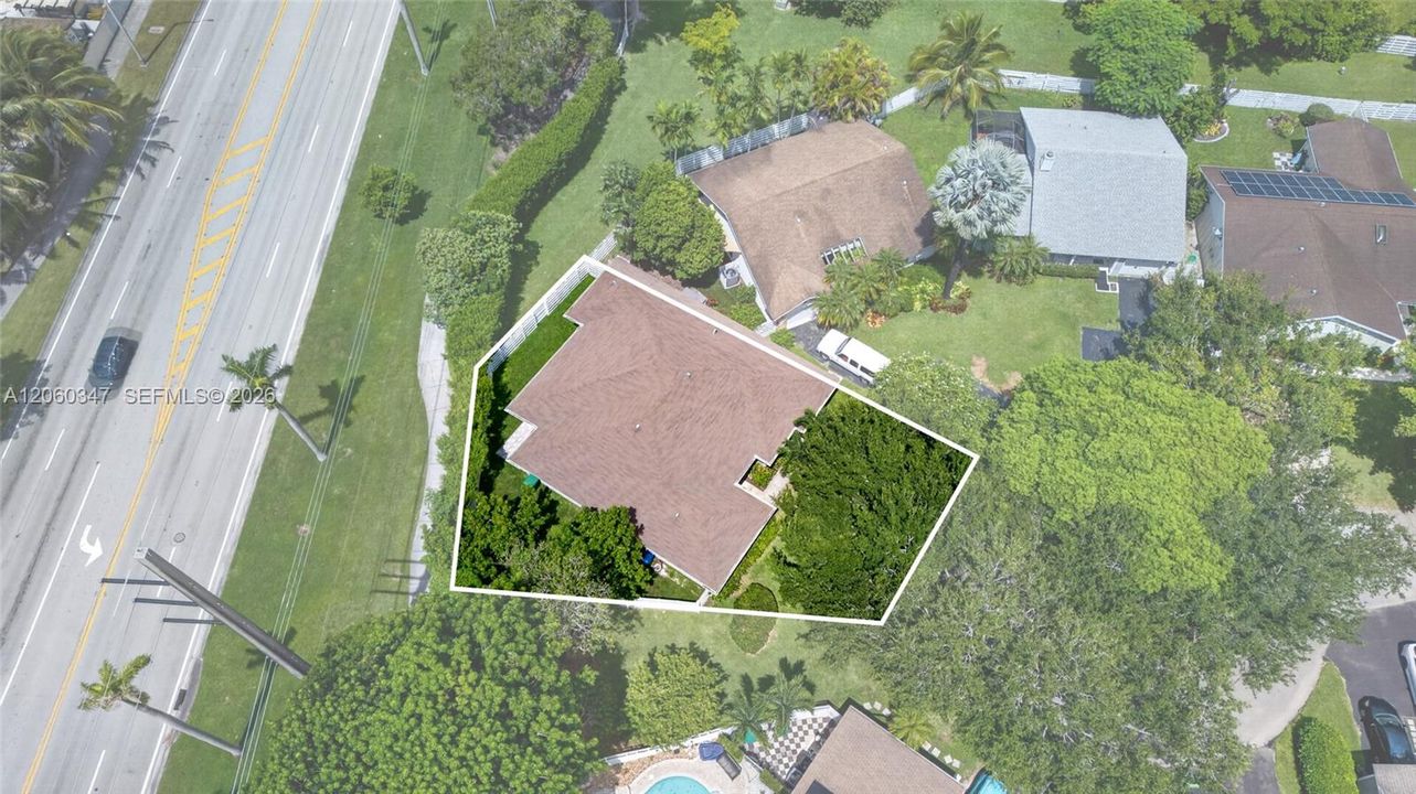 En Venta: $719,000 (4 camas, 3 baños, 2120 Pies cuadrados)