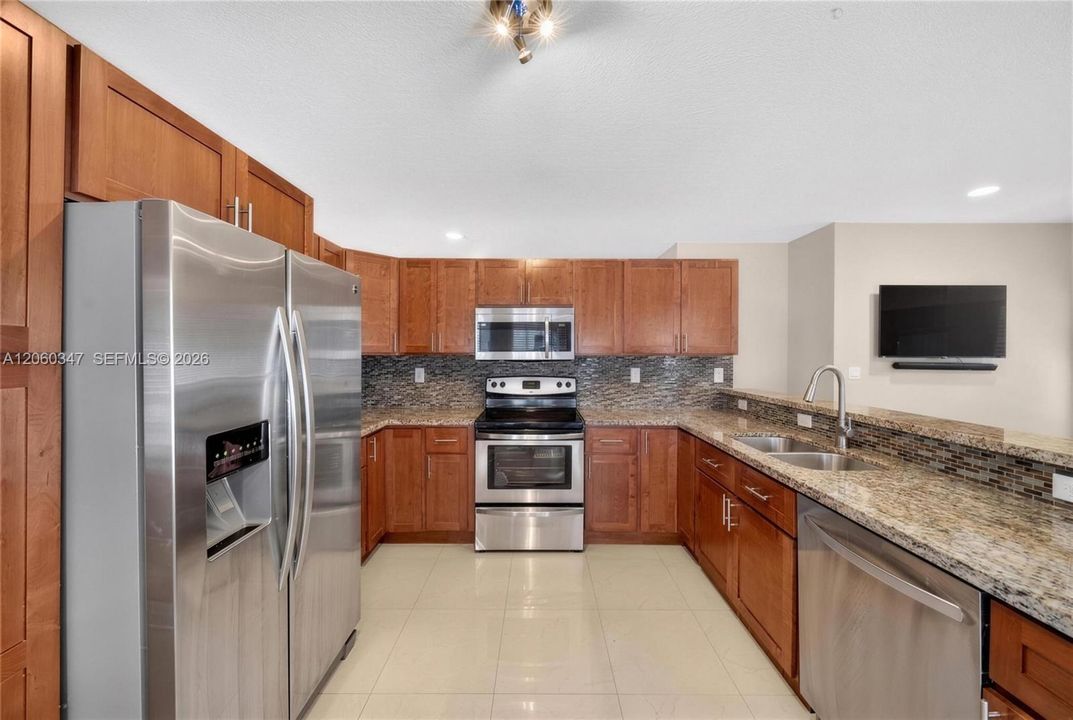 En Venta: $719,000 (4 camas, 3 baños, 2120 Pies cuadrados)