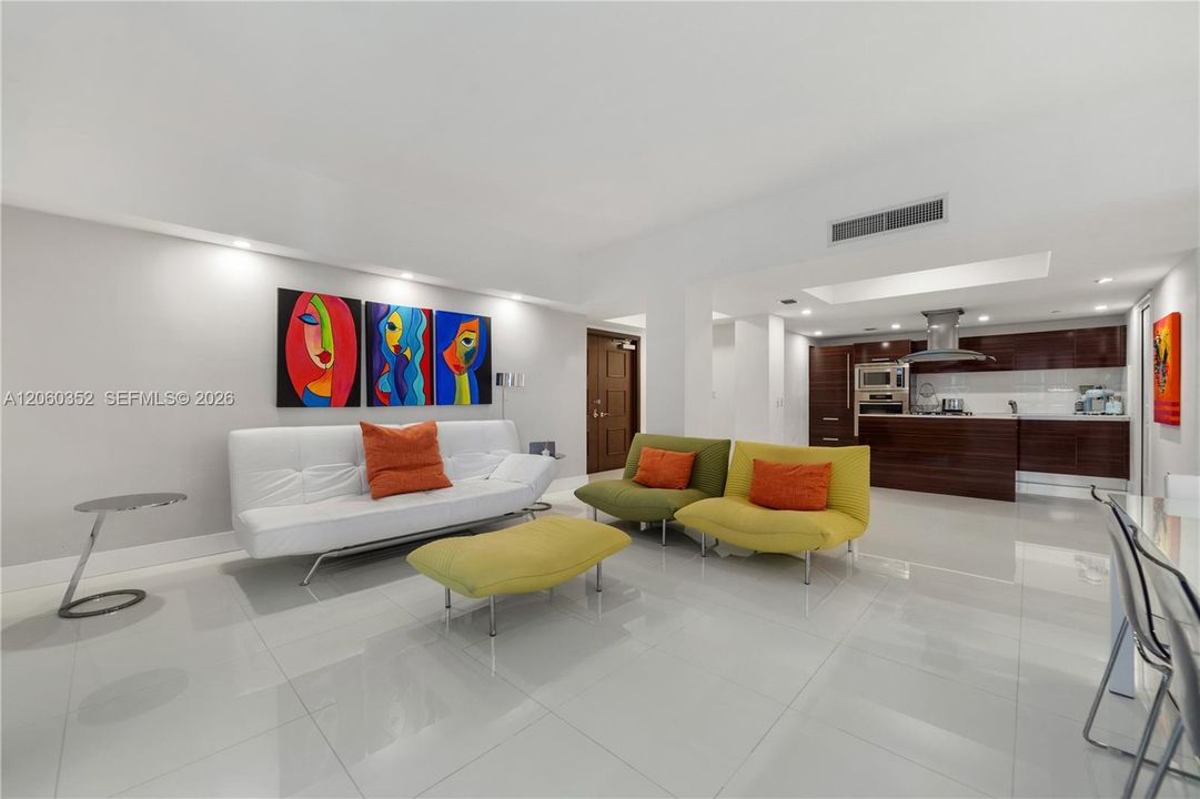 На продажу: $1,595,000 (2 спален, 2 ванн, 1609 Квадратных фут)