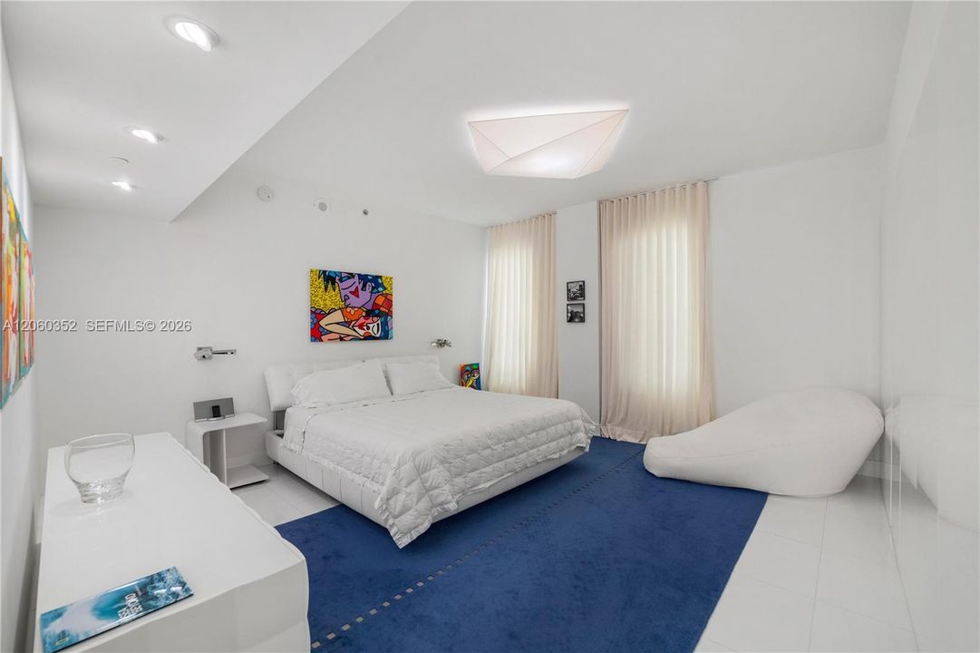 На продажу: $1,595,000 (2 спален, 2 ванн, 1609 Квадратных фут)