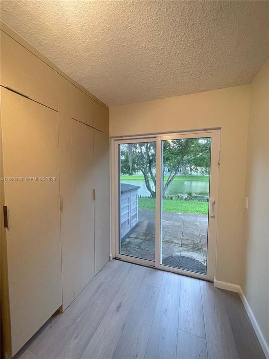 В аренду: $2,600 (2 спален, 2 ванн, 815 Квадратных фут)