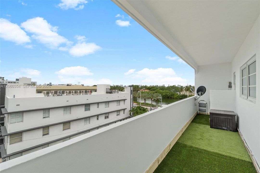 В аренду: $3,300 (2 спален, 2 ванн, 944 Квадратных фут)