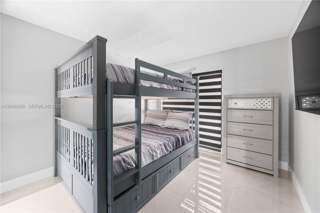 В аренду: $2,500 (2 спален, 2 ванн, 1100 Квадратных фут)