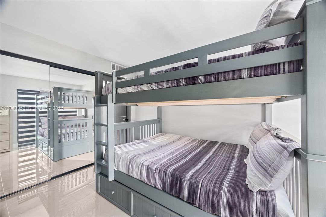 В аренду: $2,500 (2 спален, 2 ванн, 1100 Квадратных фут)