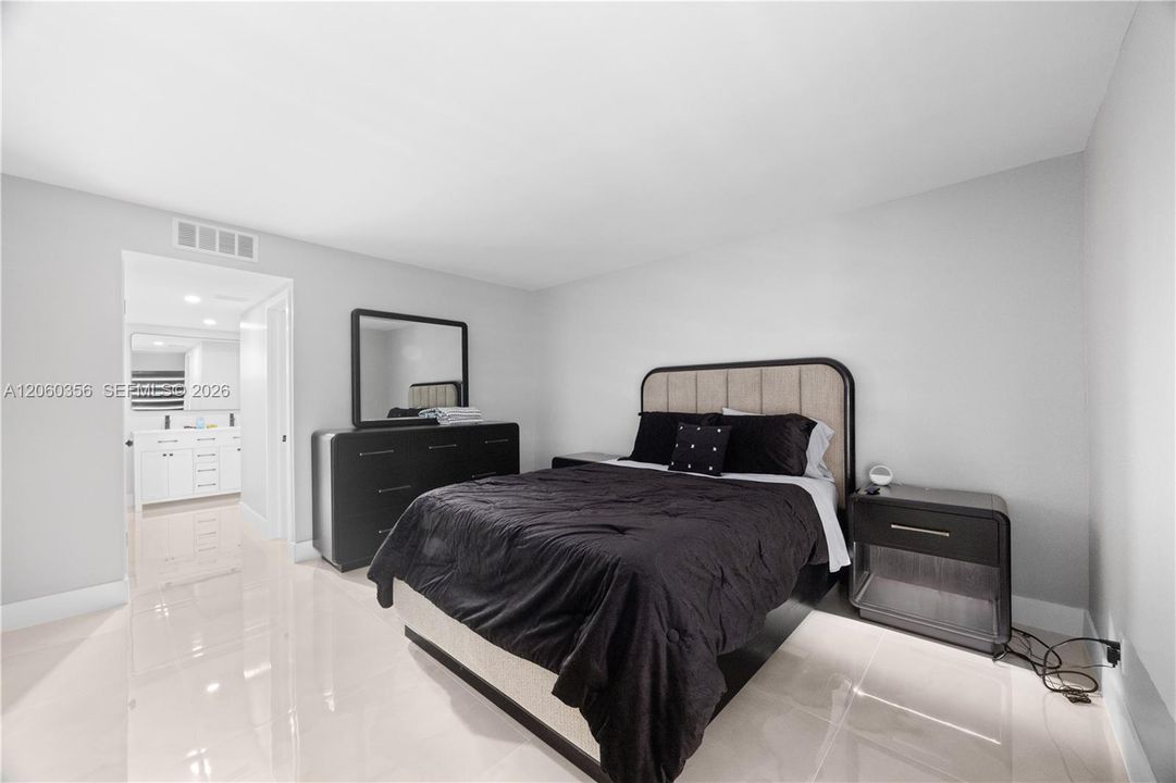 В аренду: $2,500 (2 спален, 2 ванн, 1100 Квадратных фут)