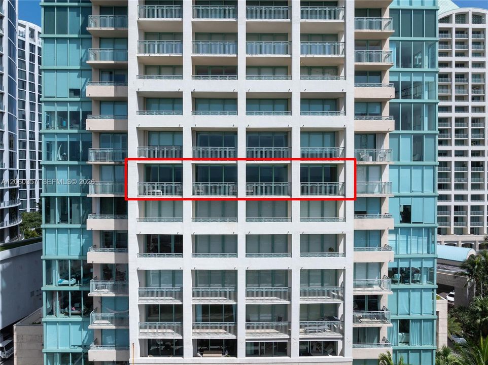 На продажу: $3,450,000 (2 спален, 2 ванн, 2110 Квадратных фут)