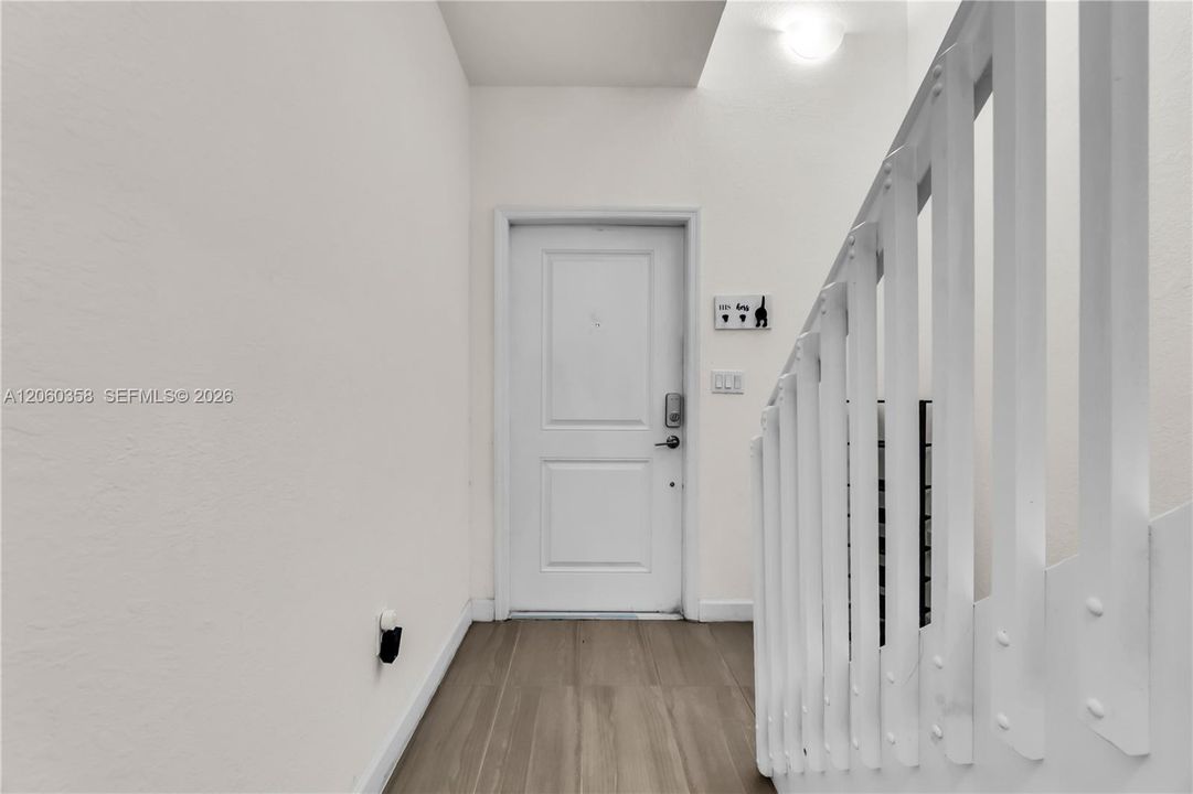 На продажу: $365,000 (3 спален, 3 ванн, 1440 Квадратных фут)