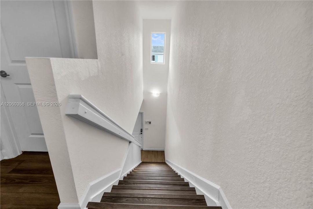 На продажу: $365,000 (3 спален, 3 ванн, 1440 Квадратных фут)