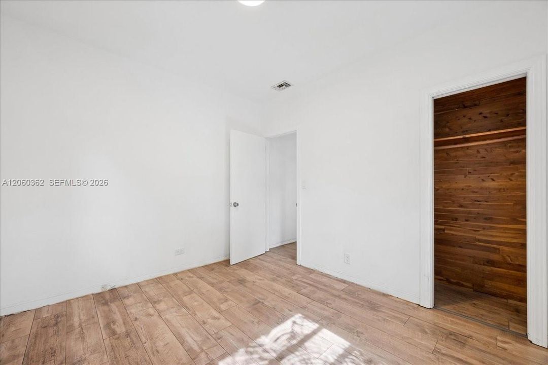 В аренду: $3,995 (3 спален, 1 ванн, 1305 Квадратных фут)