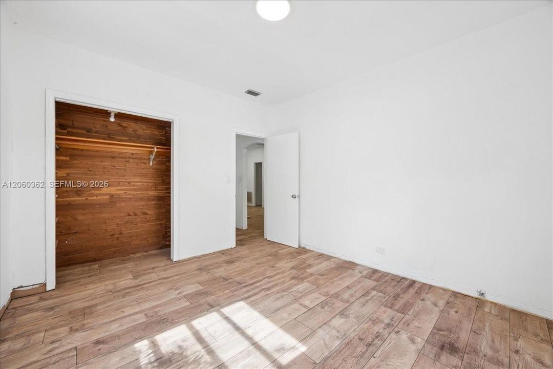 В аренду: $3,995 (3 спален, 1 ванн, 1305 Квадратных фут)