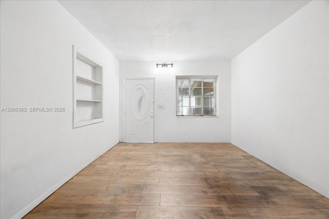 В аренду: $3,995 (3 спален, 1 ванн, 1305 Квадратных фут)
