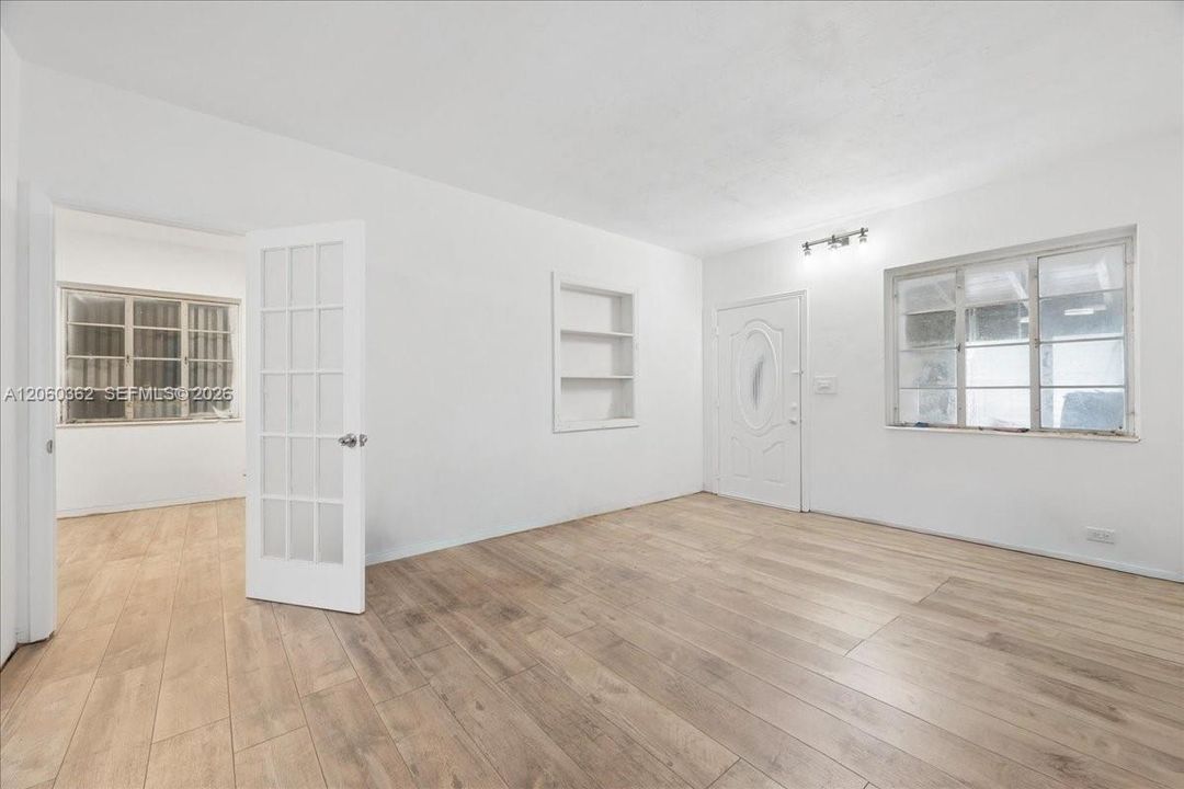 В аренду: $3,995 (3 спален, 1 ванн, 1305 Квадратных фут)