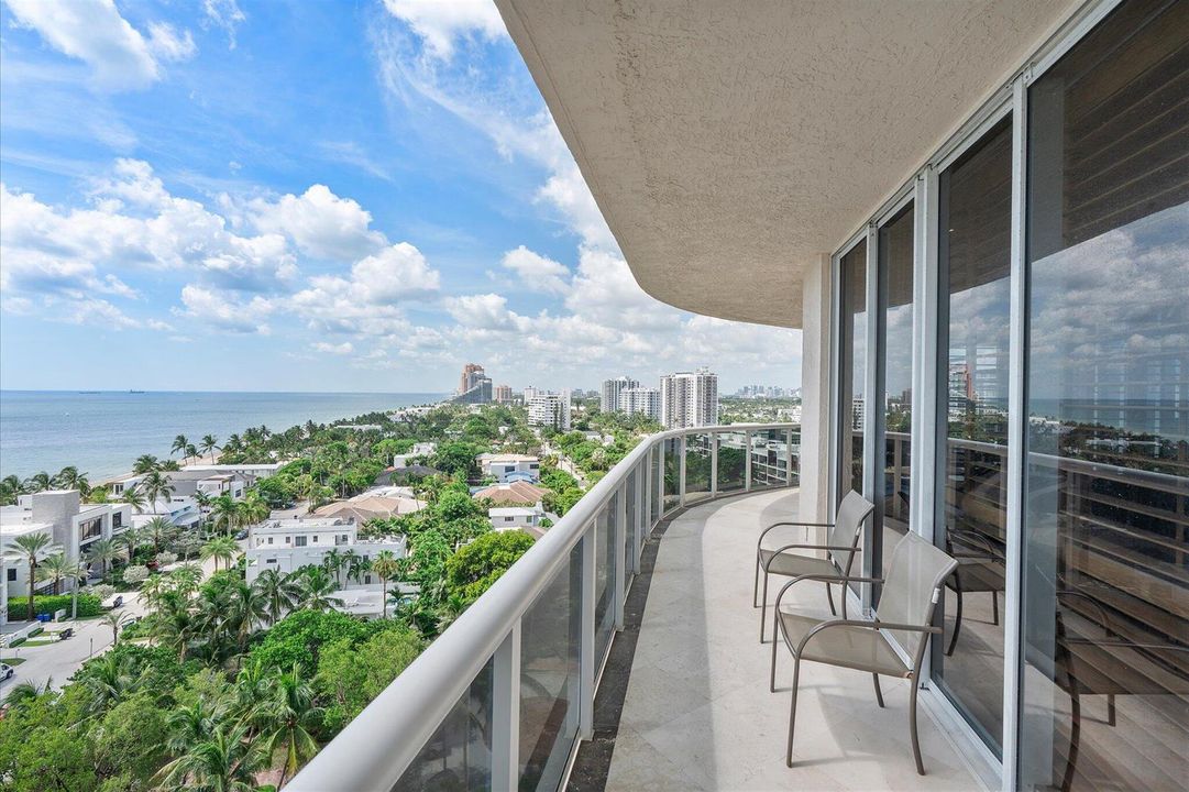 11-3100 N Ocean Blvd apt 1210_054