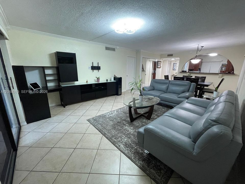 Living & Dining Room