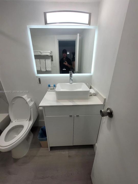 На продажу: $129,000 (0 спален, 1 ванн, 360 Квадратных фут)