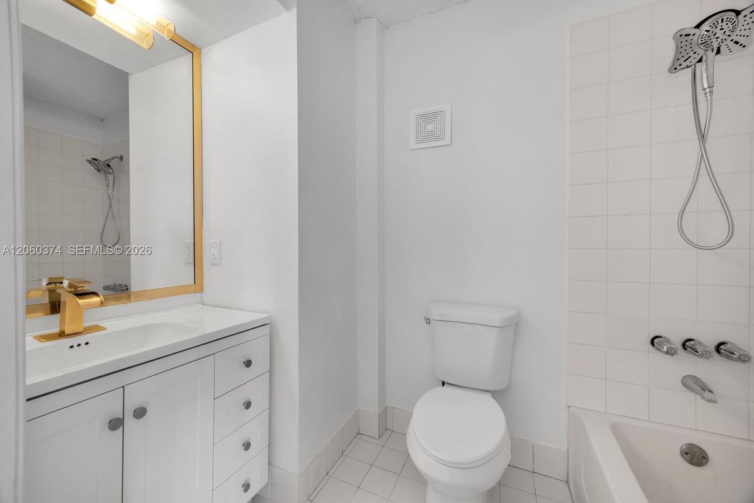 На продажу: $464,900 (3 спален, 2 ванн, 1560 Квадратных фут)