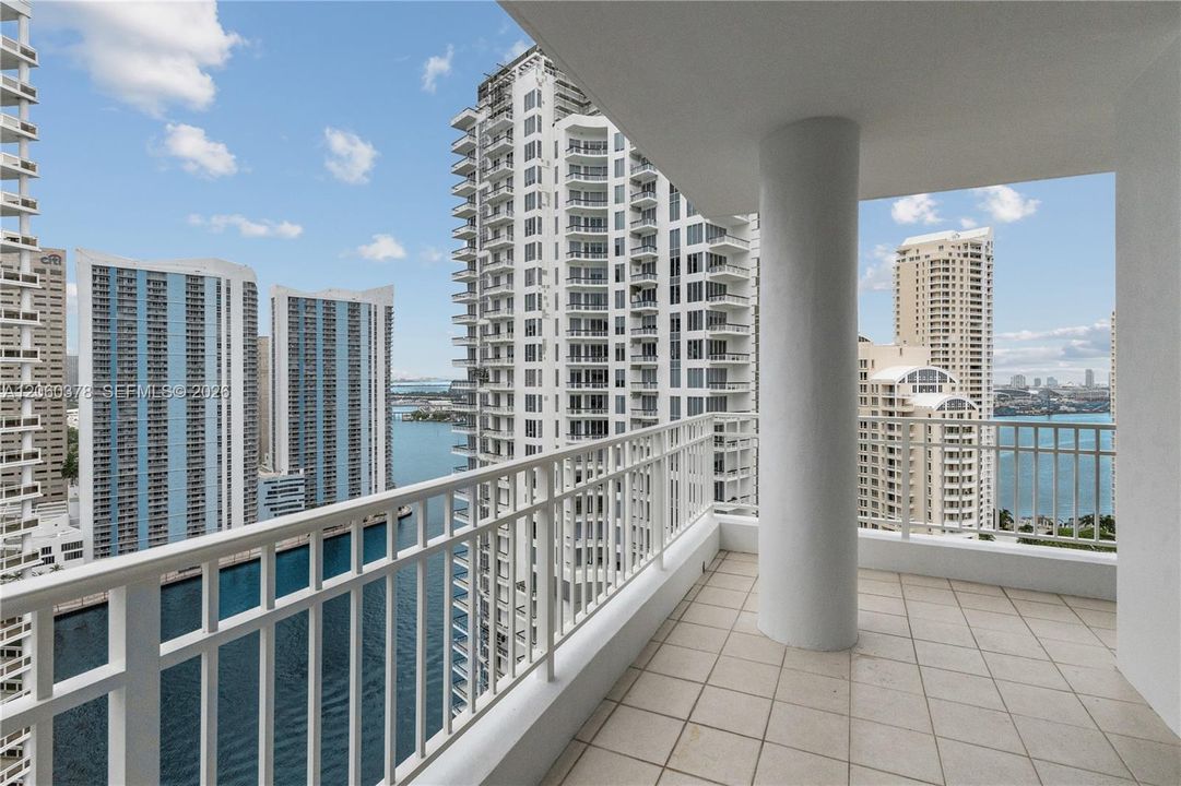 В аренду: $5,950 (3 спален, 2 ванн, 1397 Квадратных фут)