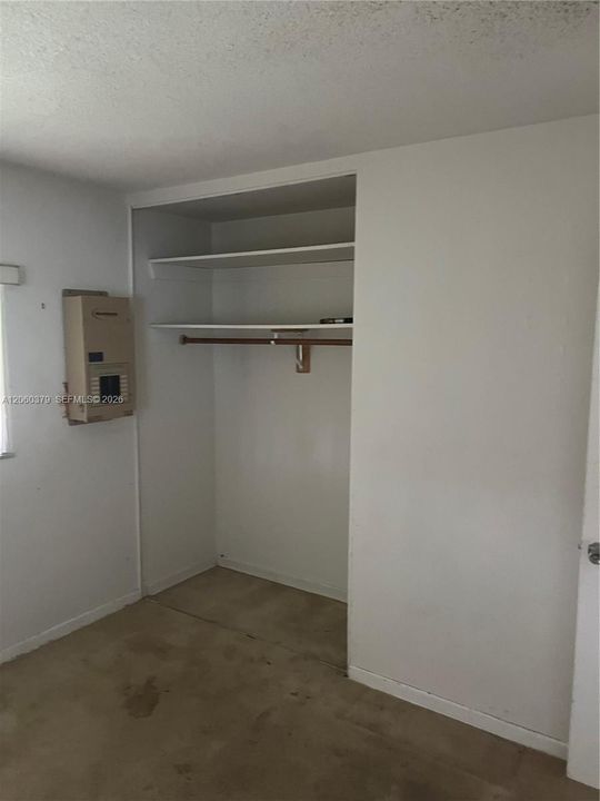 На продажу: $455,000 (4 спален, 2 ванн, 1798 Квадратных фут)