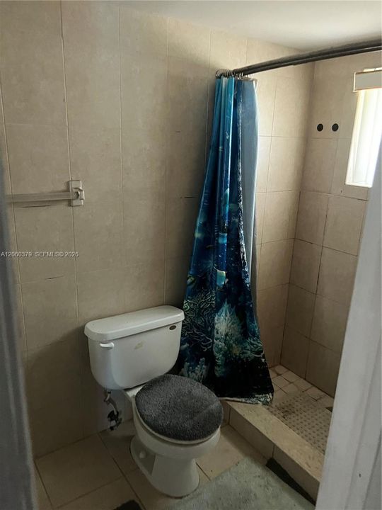 На продажу: $455,000 (4 спален, 2 ванн, 1798 Квадратных фут)
