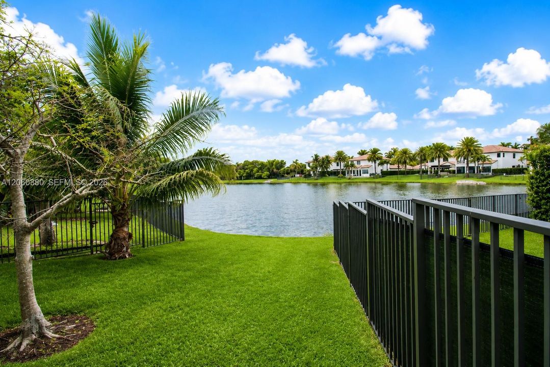 For Sale: $1,195,000 (4 beds, 3 baths, 2320 Square Feet)