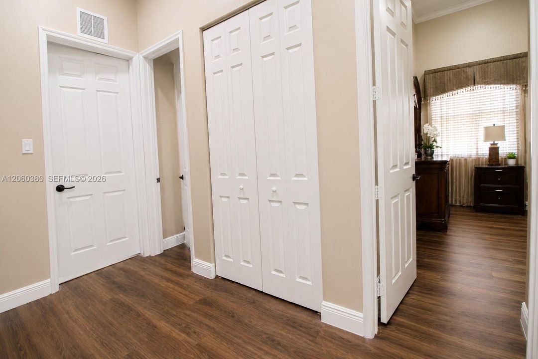For Sale: $1,195,000 (4 beds, 3 baths, 2320 Square Feet)