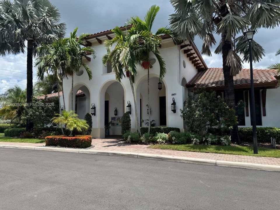 Clubhouse Entry