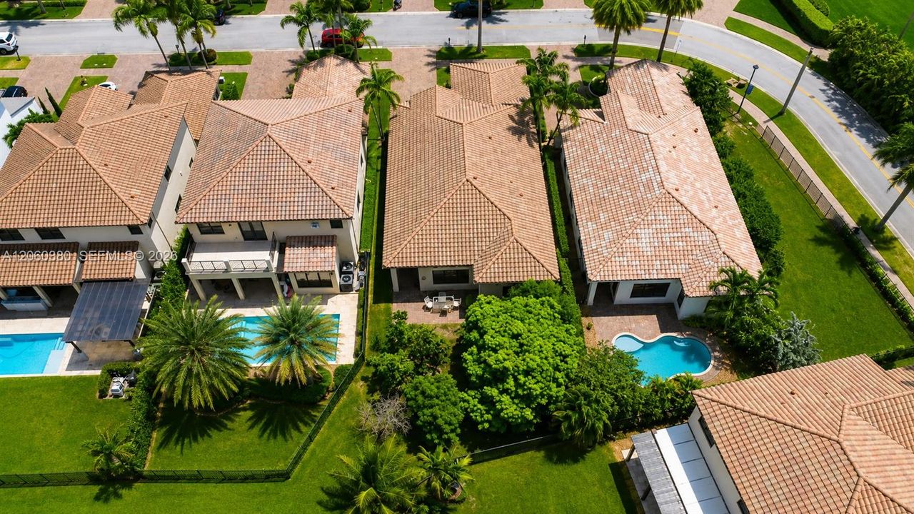 For Sale: $1,195,000 (4 beds, 3 baths, 2320 Square Feet)