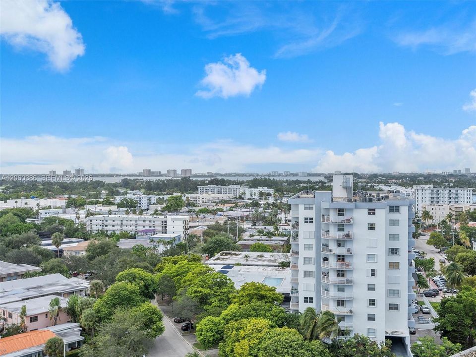 На продажу: $449,000 (1 спален, 2 ванн, 1075 Квадратных фут)