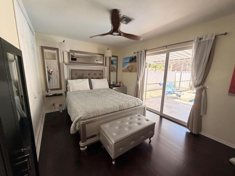 Master Bedroom 5