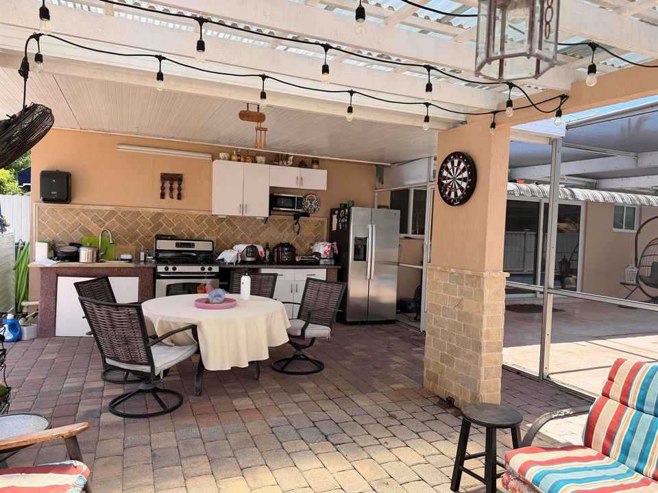 Patio 10