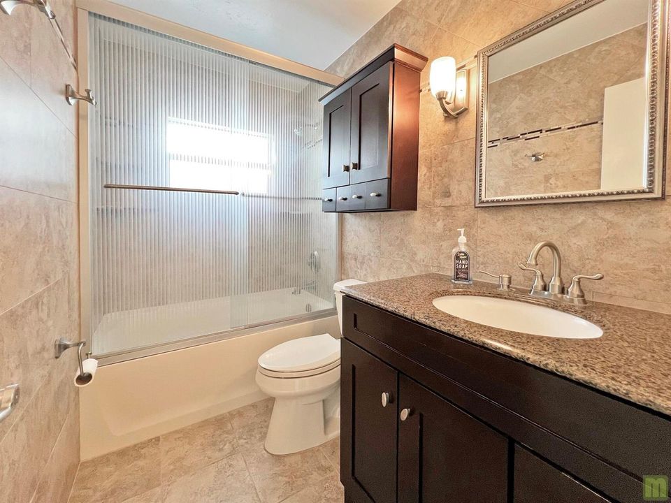 19 bath2