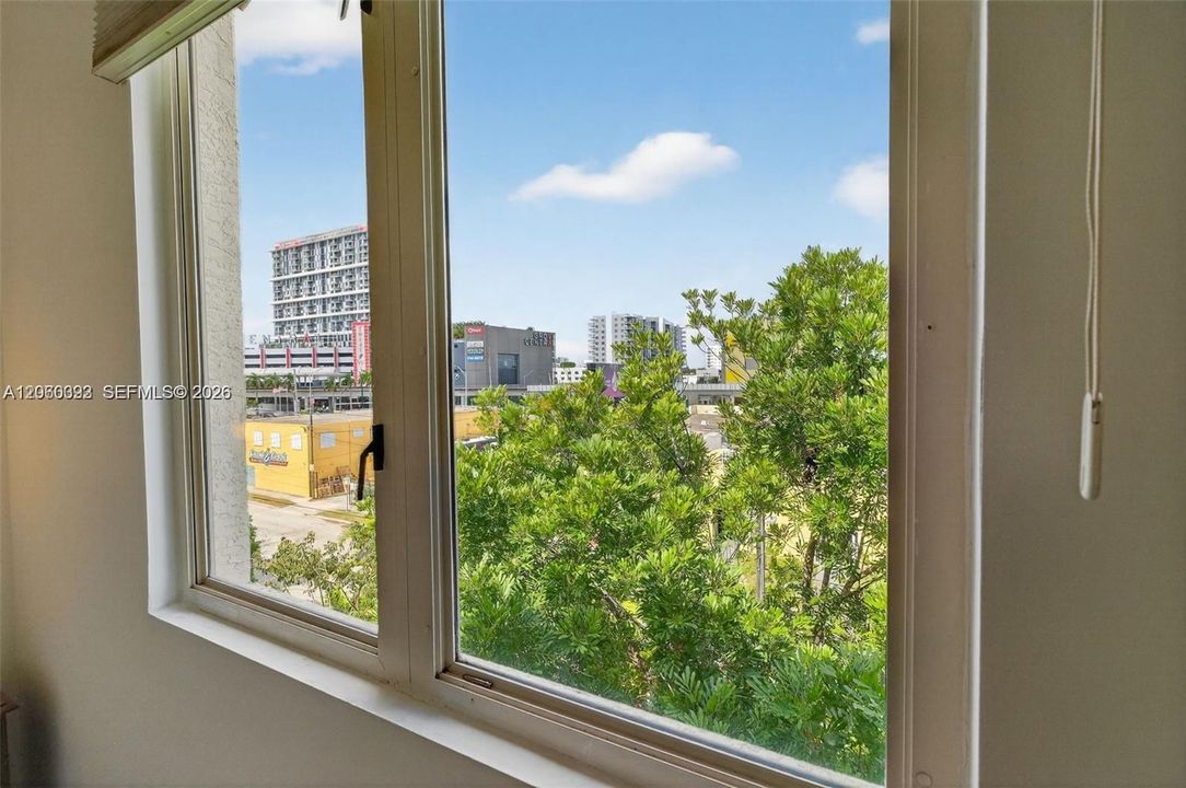 На продажу: $349,000 (1 спален, 1 ванн, 615 Квадратных фут)
