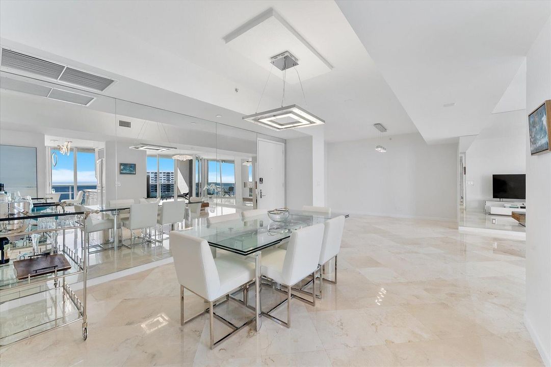 10-3200 N Ocean blvd unit 2505_010