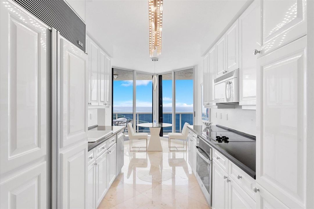 12-3200 N Ocean blvd unit 2505_012