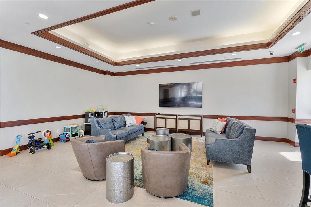 47-3200 N Ocean blvd unit 2505_047