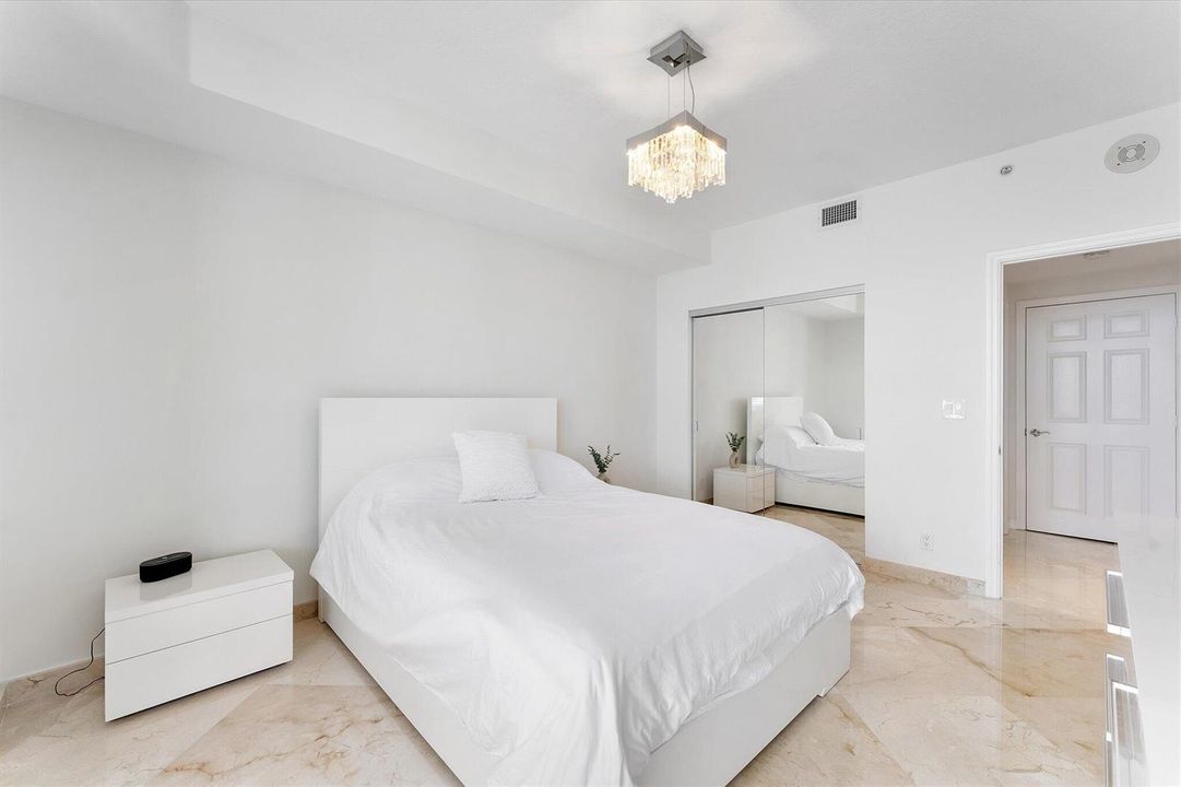 29-3200 N Ocean blvd unit 2505_029