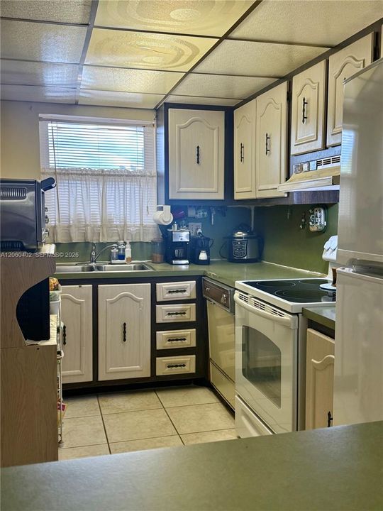 En Venta: $259,900 (1 camas, 1 baños, 922 Pies cuadrados)
