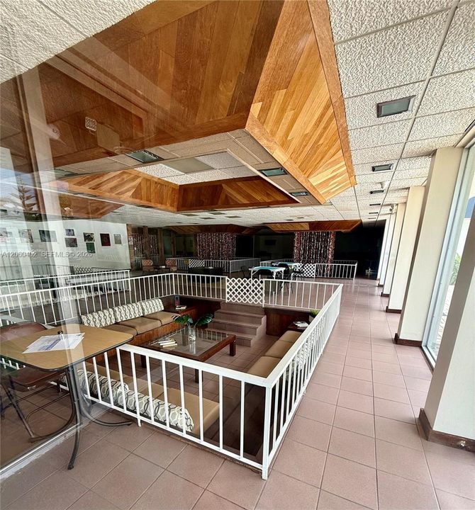 En Venta: $259,900 (1 camas, 1 baños, 922 Pies cuadrados)