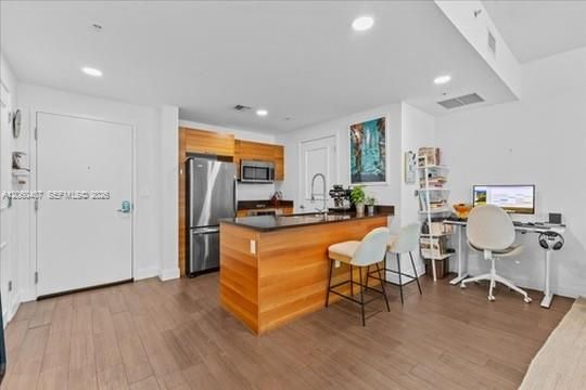 На продажу: $399,000 (1 спален, 1 ванн, 711 Квадратных фут)