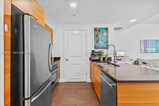 На продажу: $399,000 (1 спален, 1 ванн, 711 Квадратных фут)