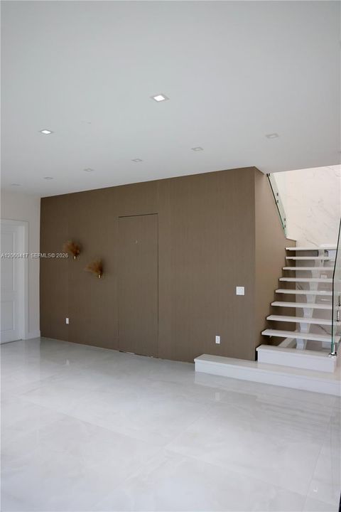 For Sale: $1,200,000 (4 beds, 3 baths, 2704 Square Feet)