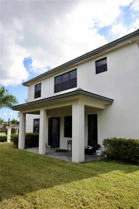 For Sale: $1,200,000 (4 beds, 3 baths, 2704 Square Feet)