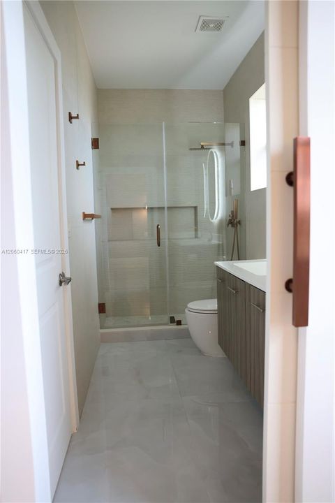 For Sale: $1,200,000 (4 beds, 3 baths, 2704 Square Feet)