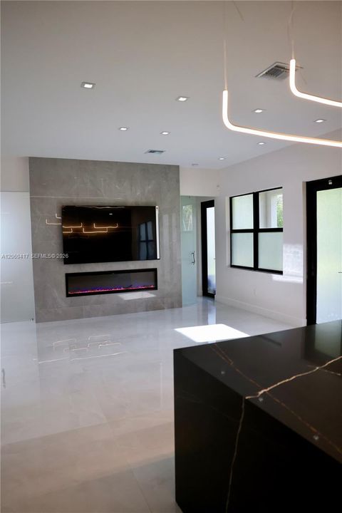 For Sale: $1,200,000 (4 beds, 3 baths, 2704 Square Feet)
