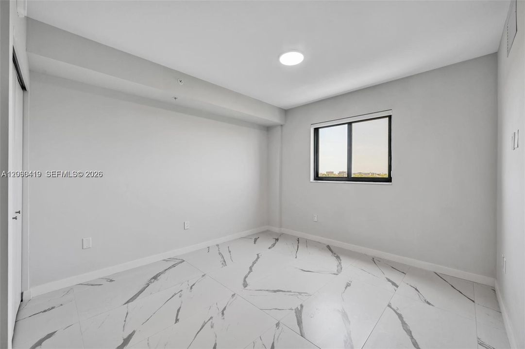 В аренду: $3,100 (2 спален, 2 ванн, 901 Квадратных фут)