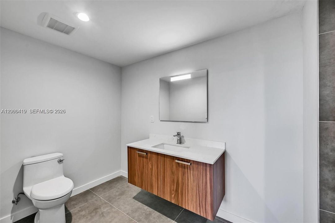 В аренду: $3,100 (2 спален, 2 ванн, 901 Квадратных фут)